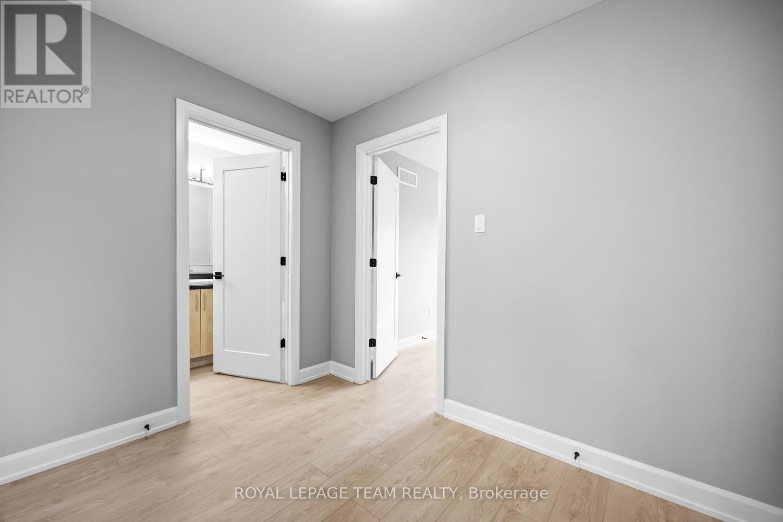 350 LEWIS STREET W - 12