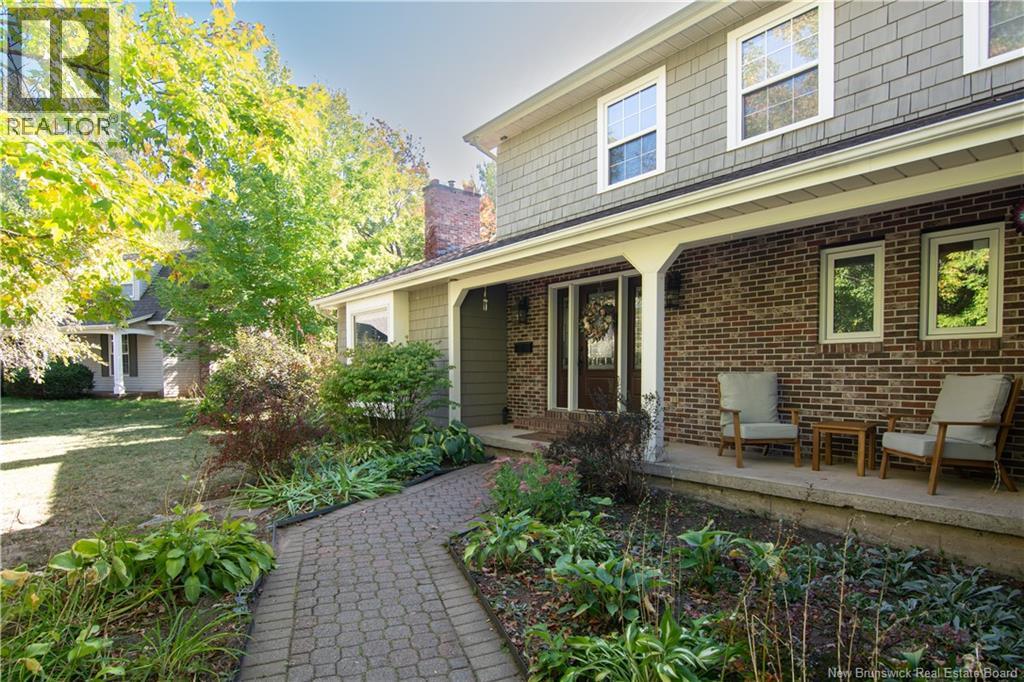 44 Birchwood Crescent - Image 2