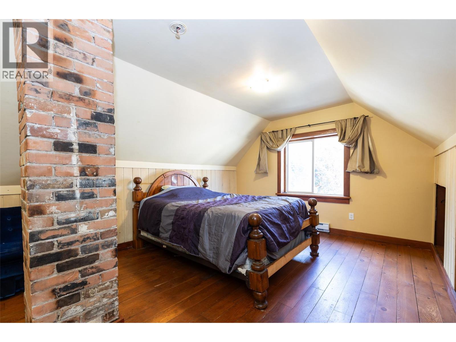 1092 9th Avenue, Fernie