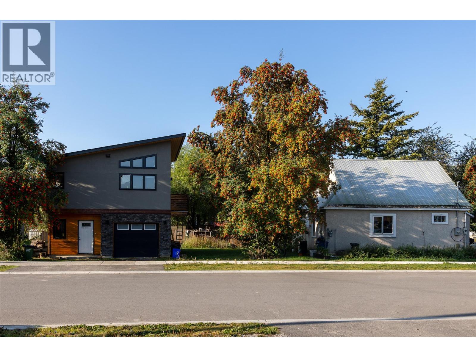 1092 9th Avenue, Fernie