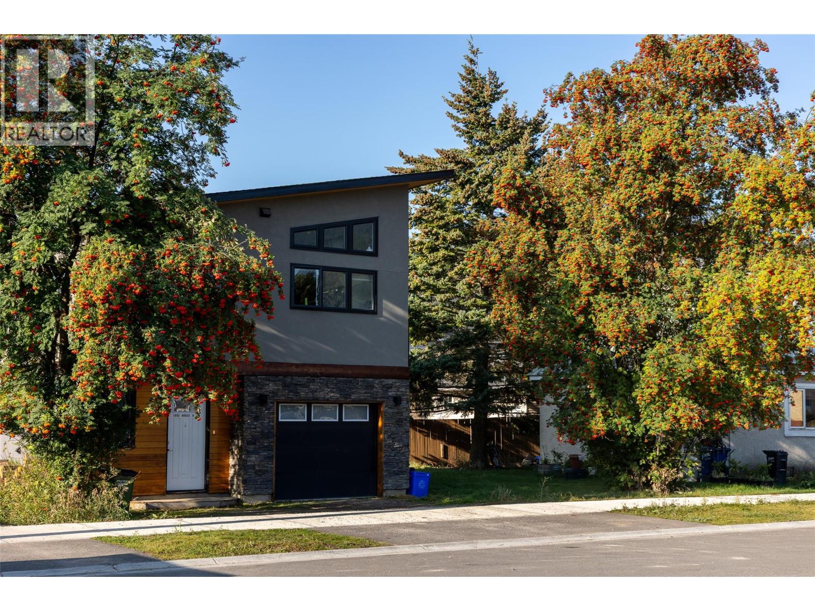 1092 9th Avenue, Fernie