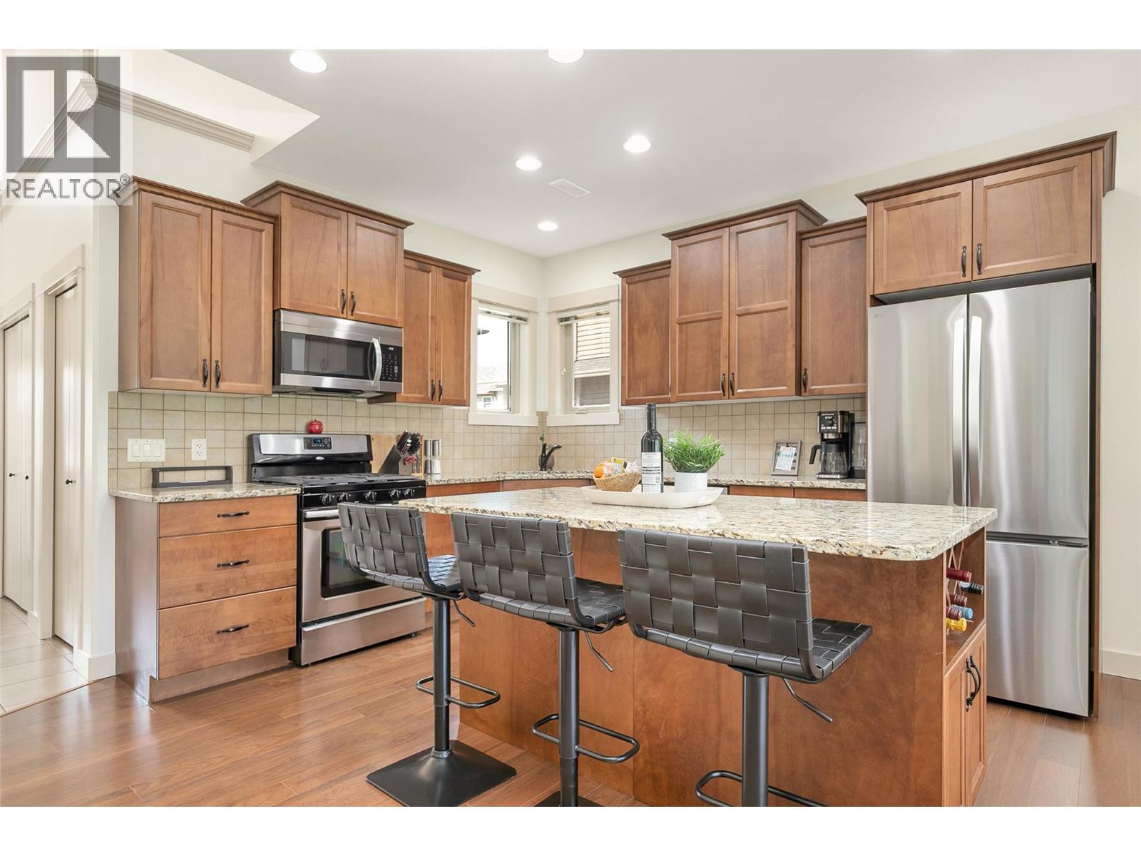 504 3350 Woodsdale Road, Lake Country