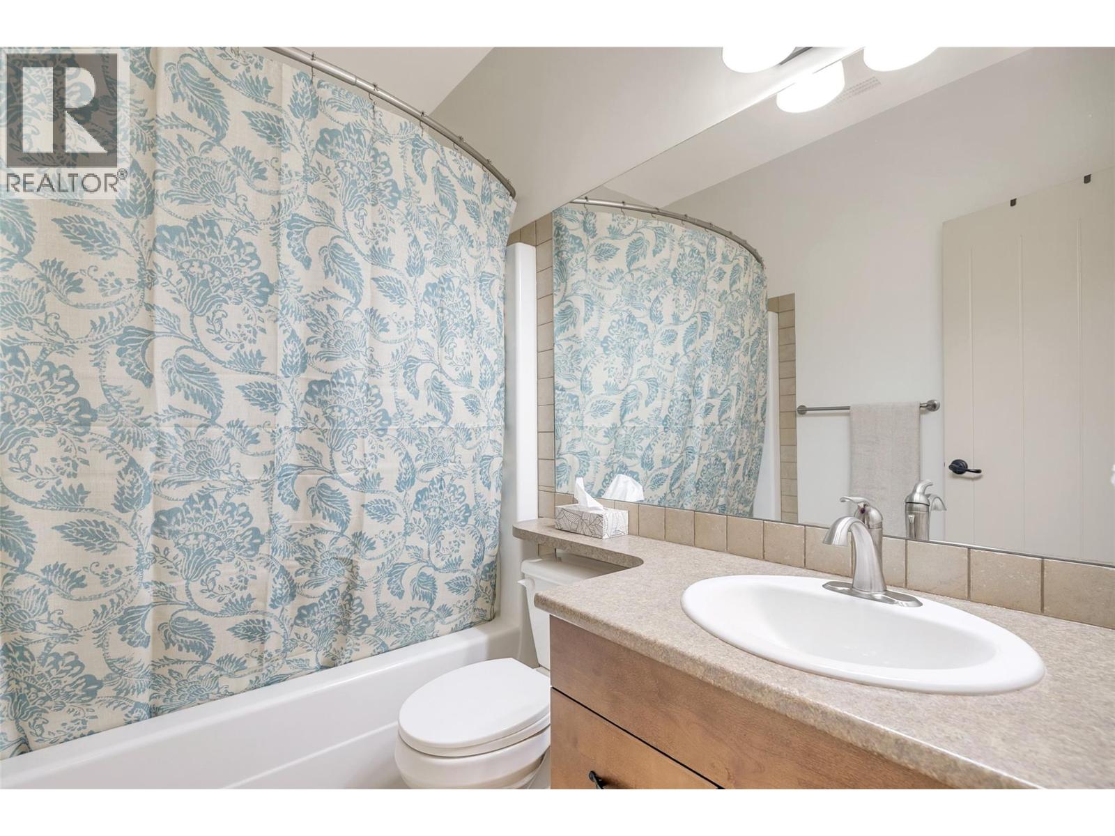 504 3350 Woodsdale Road, Lake Country
