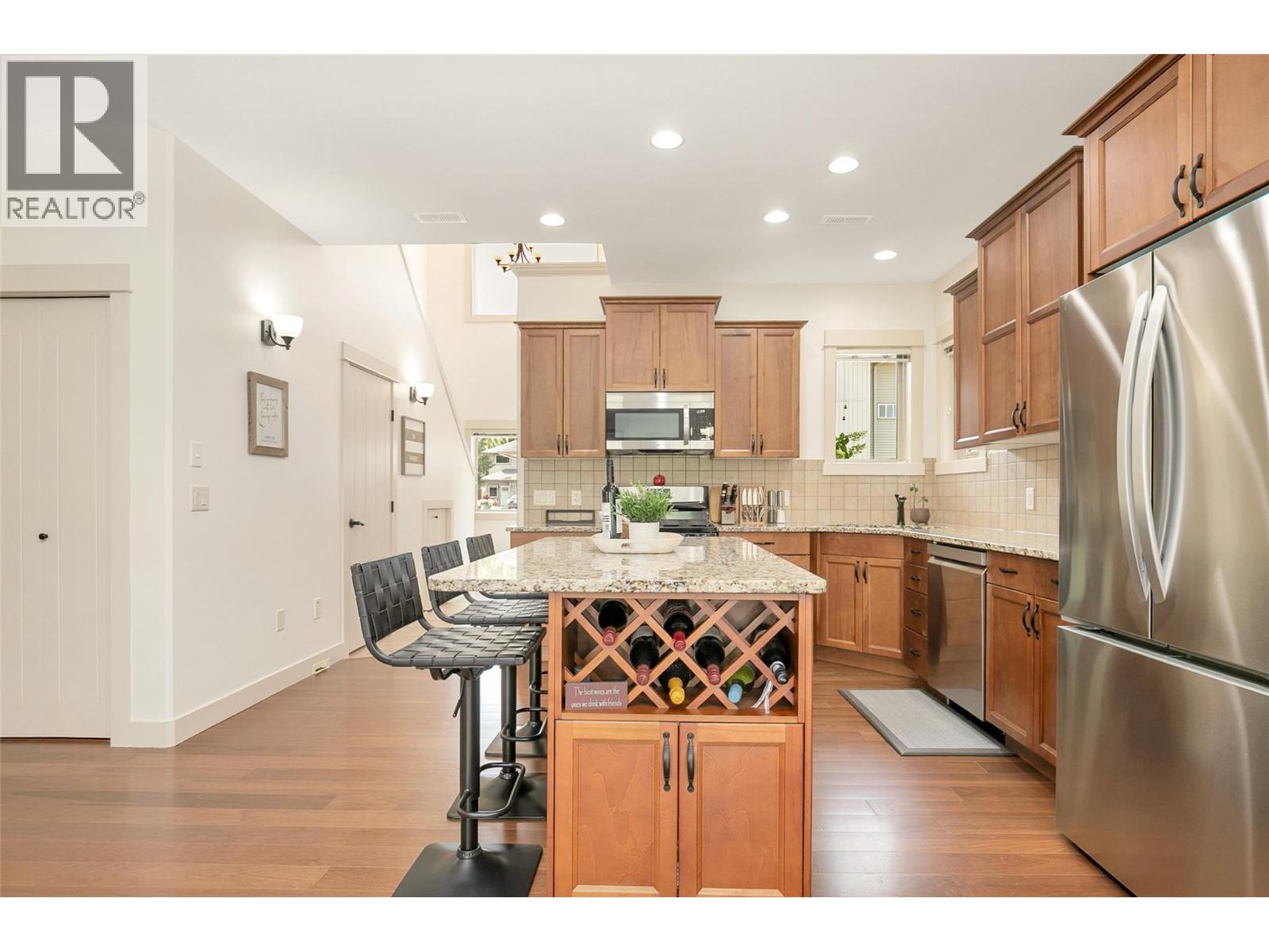 504 3350 Woodsdale Road, Lake Country