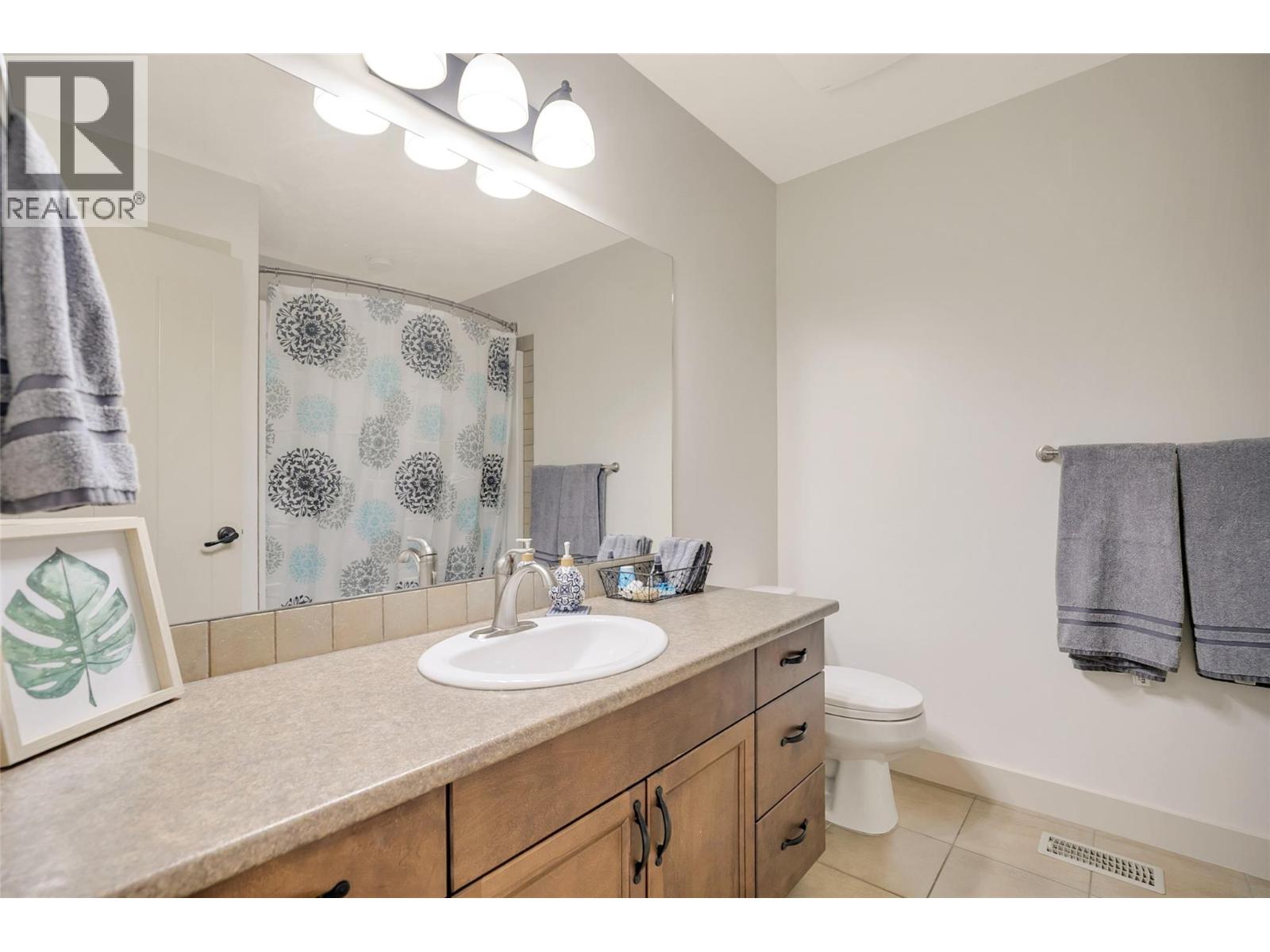 504 3350 Woodsdale Road, Lake Country