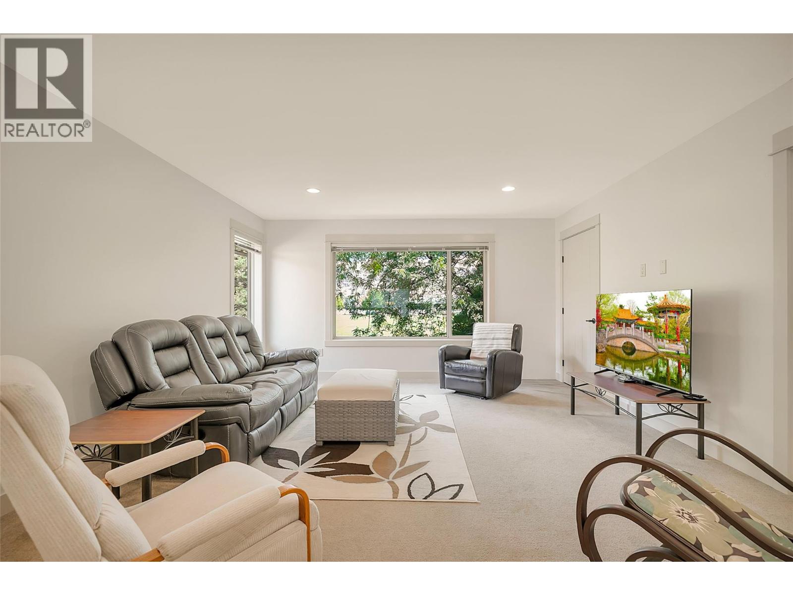 504 3350 Woodsdale Road, Lake Country
