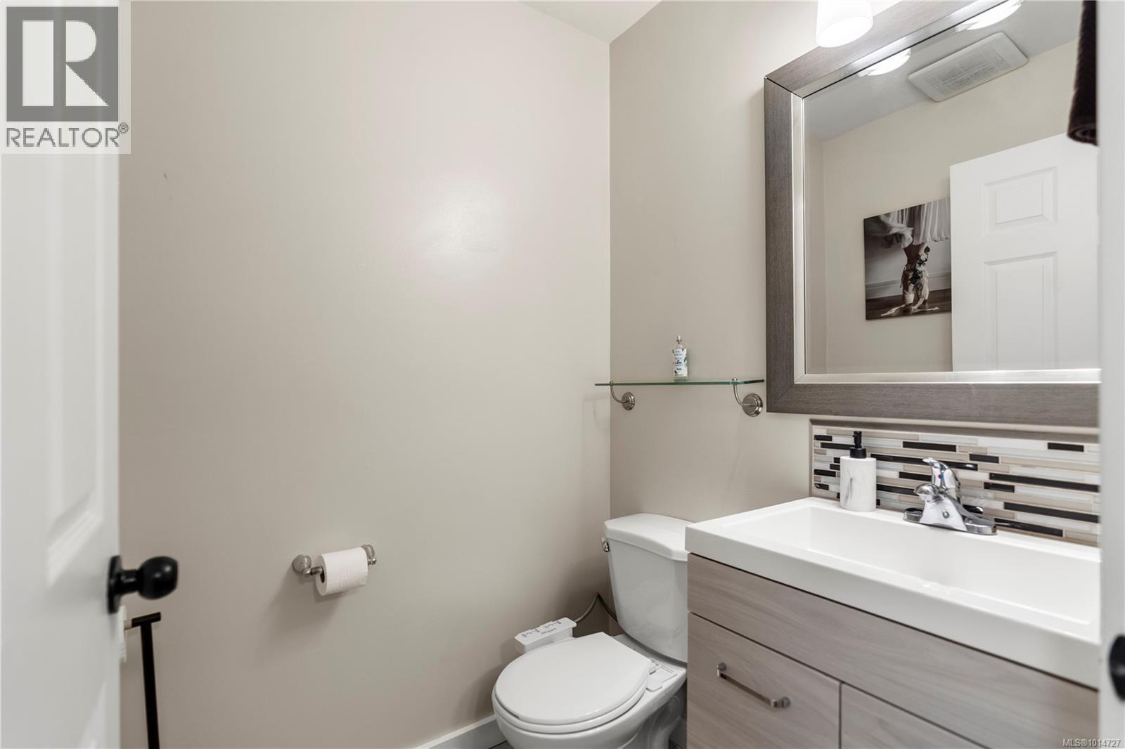  5839 Blythwood Road, Sooke