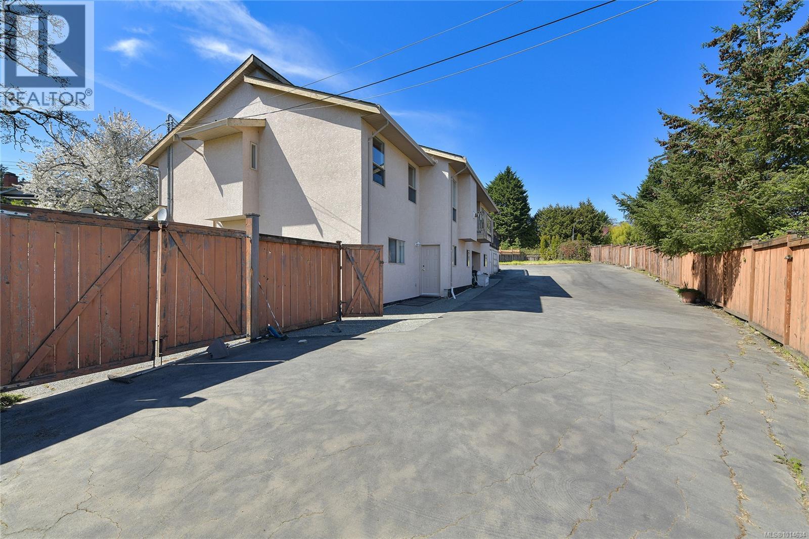  3980 Helen Road, Saanich