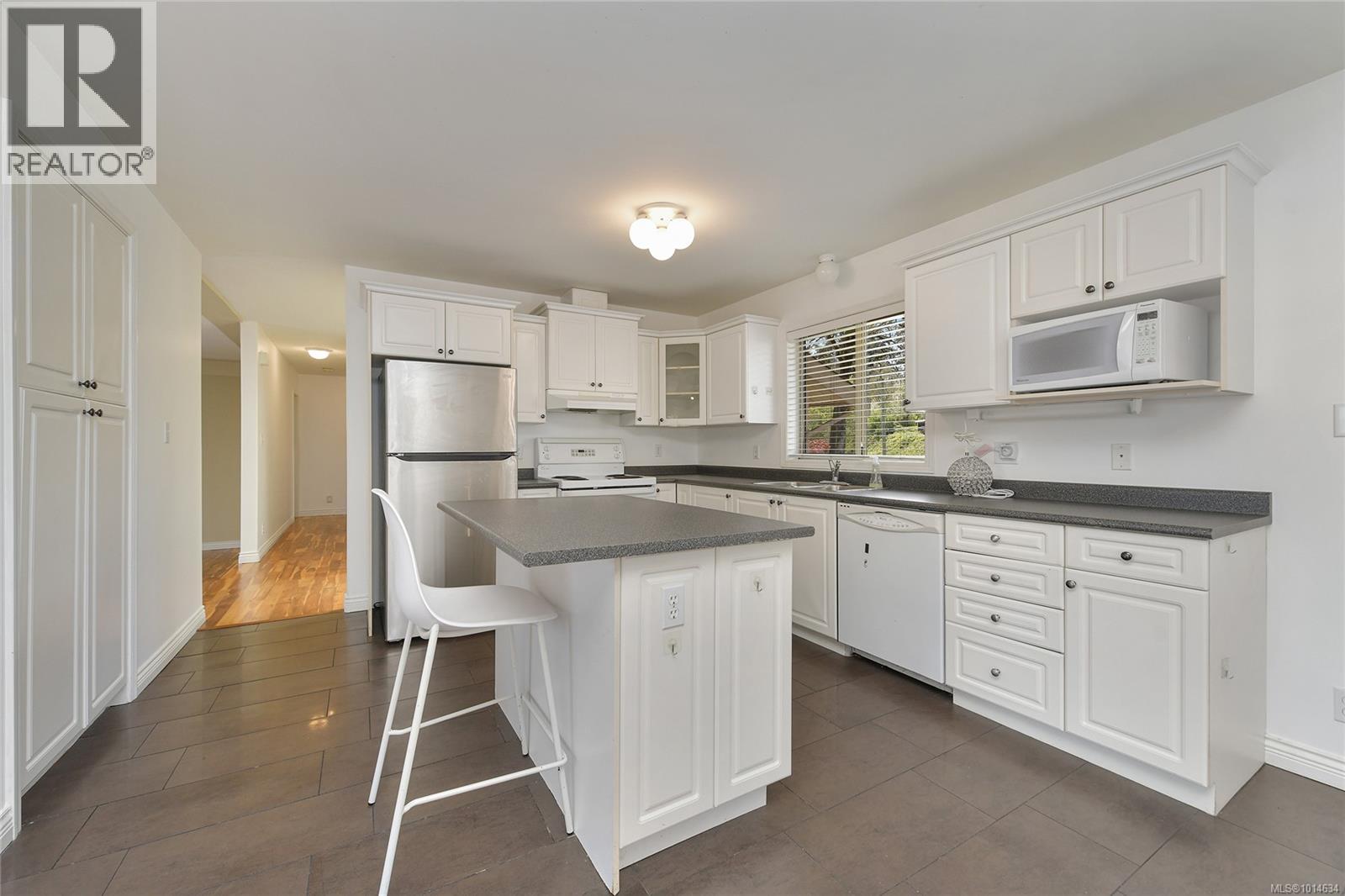  3980 Helen Road, Saanich