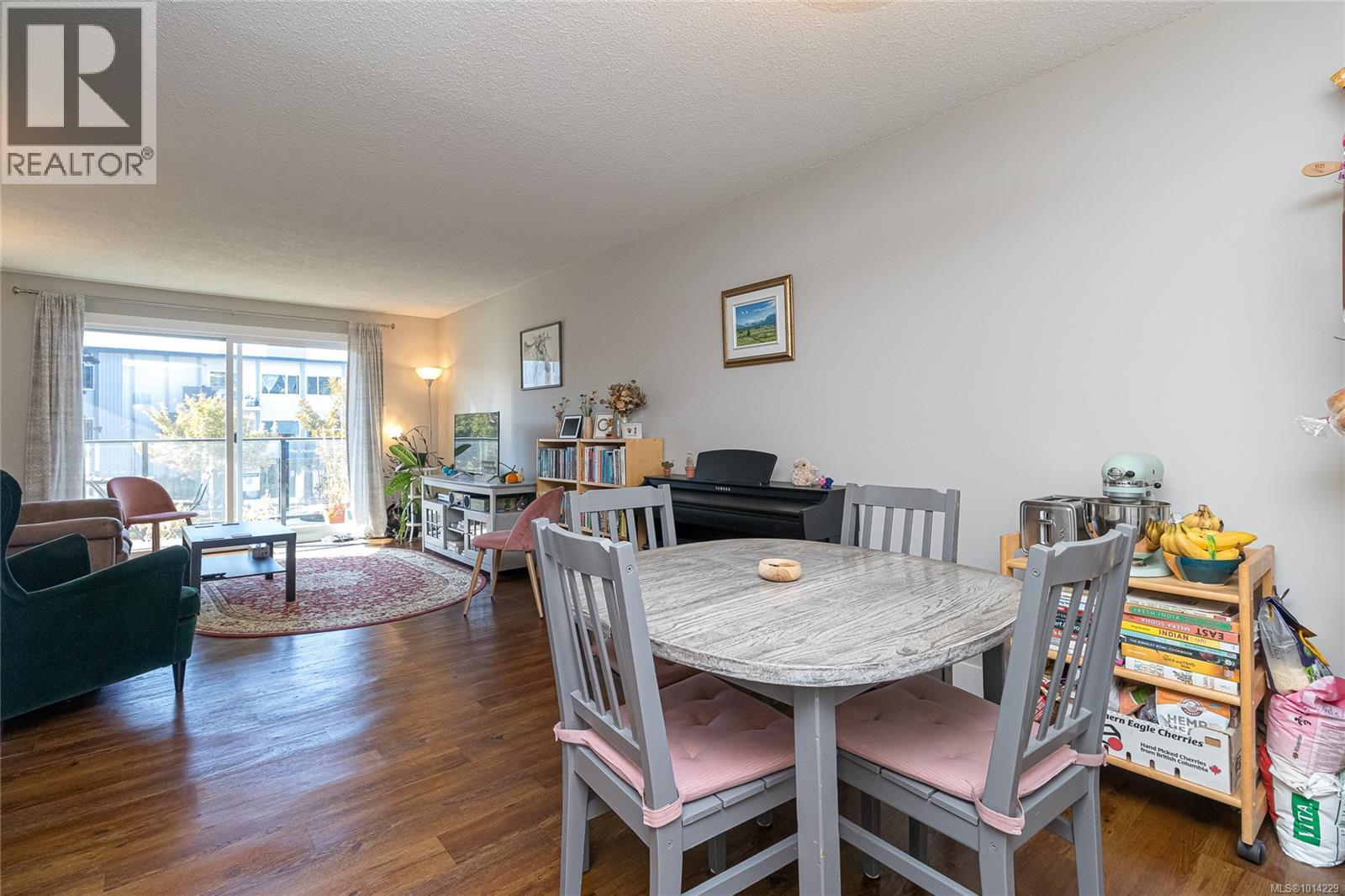 204 1024 Fairfield Road, Victoria