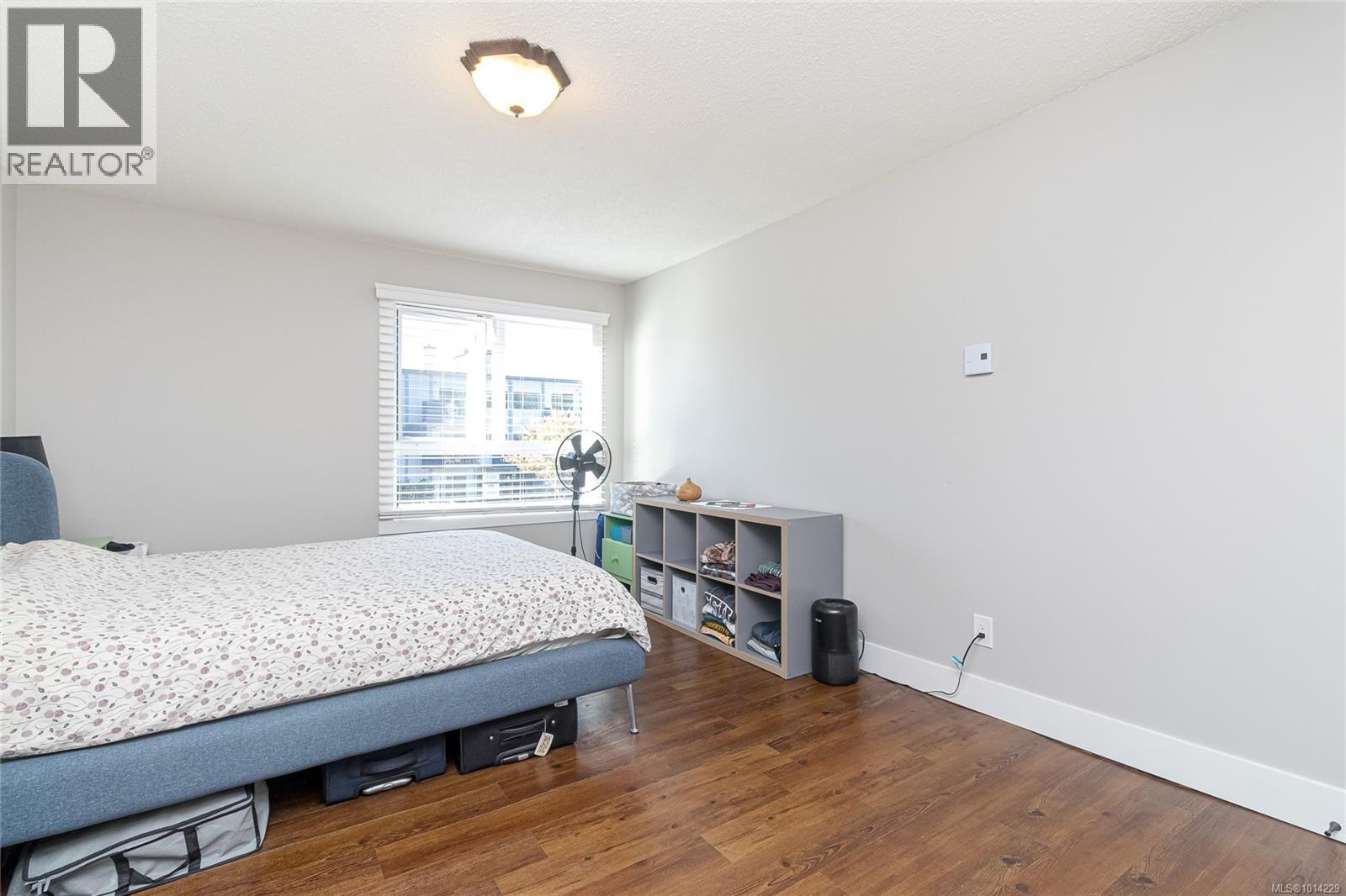 204 1024 Fairfield Road, Victoria