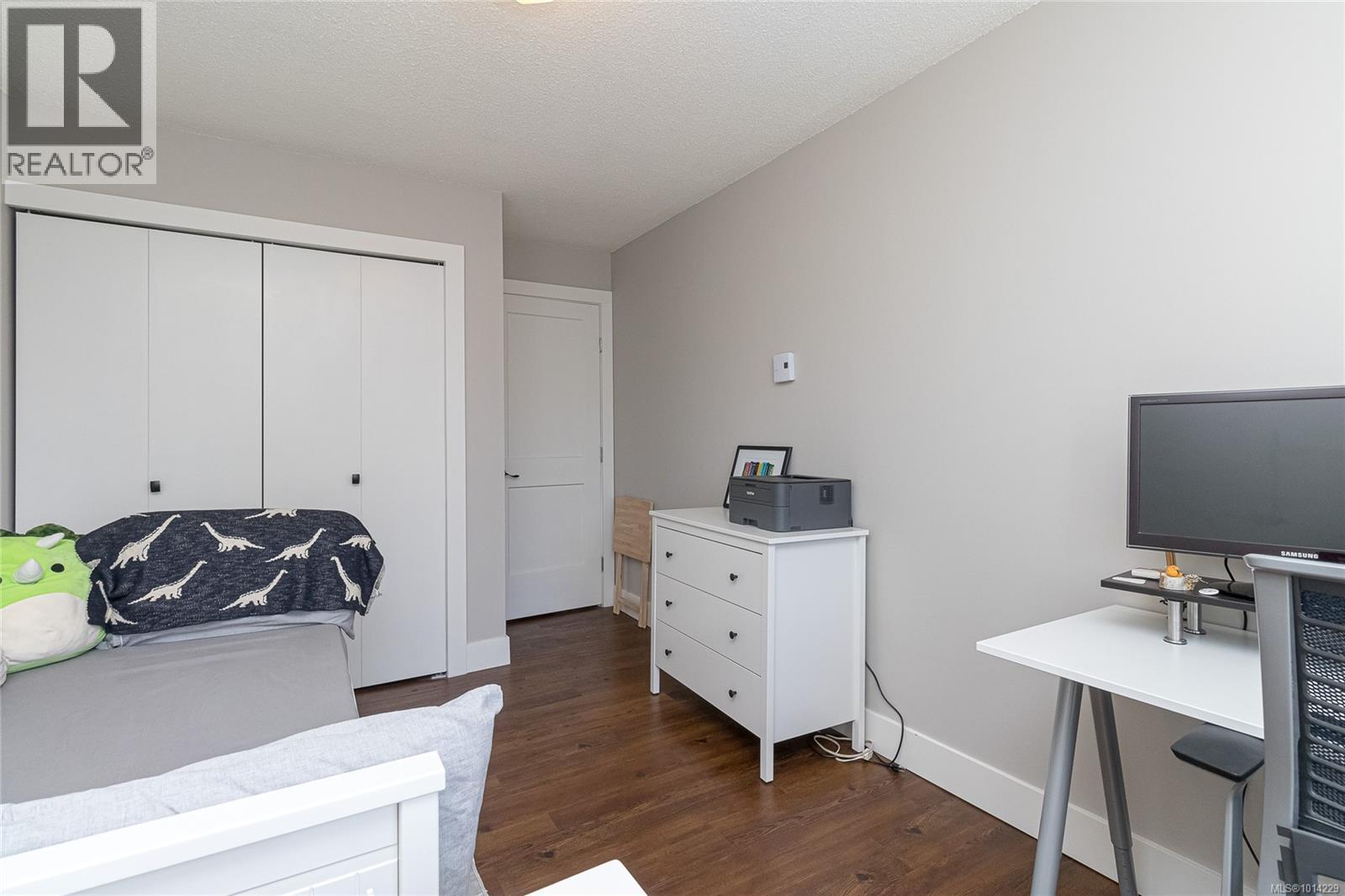 204 1024 Fairfield Road, Victoria