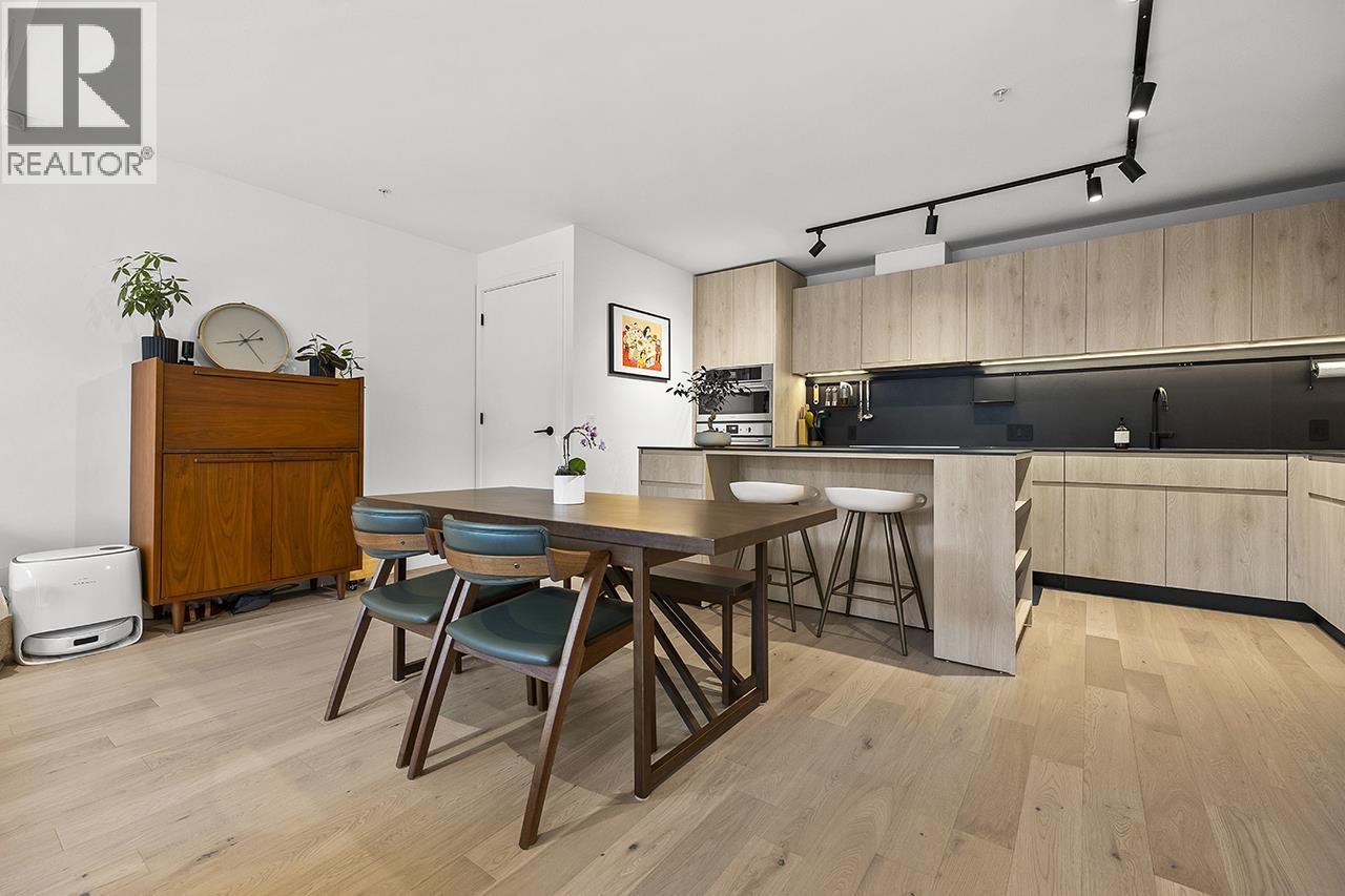 3956 DUMFRIES STREET, Vancouver