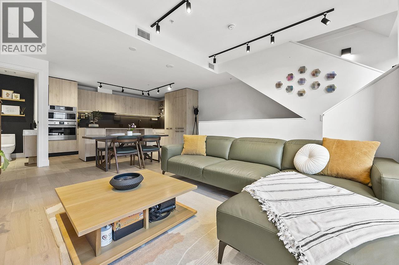 3956 DUMFRIES STREET, Vancouver