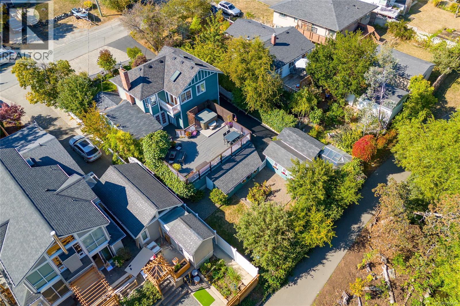  3305 Wordsworth Street, Saanich