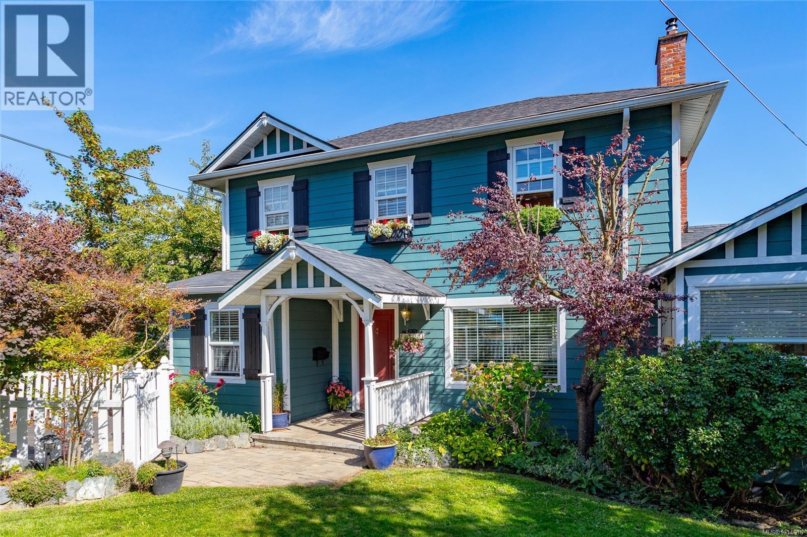  3305 Wordsworth Street, Saanich