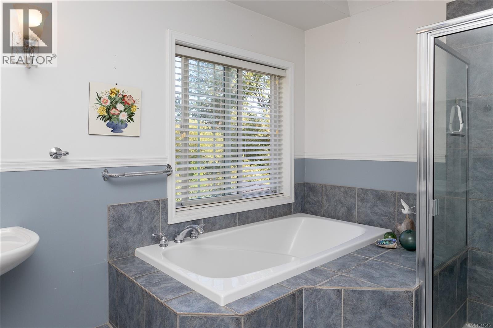  3305 Wordsworth Street, Saanich
