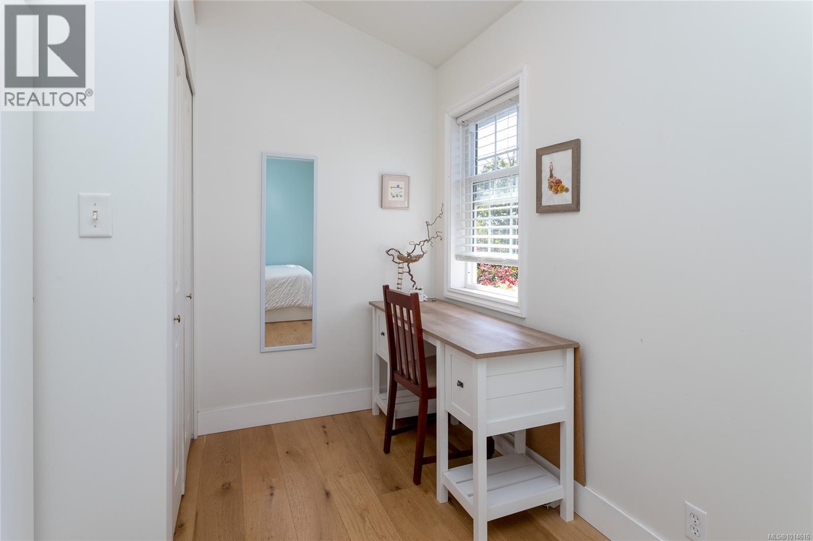  3305 Wordsworth Street, Saanich