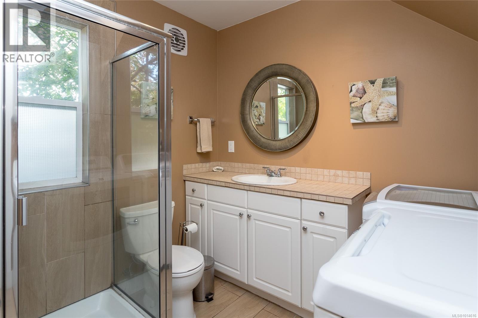  3305 Wordsworth Street, Saanich