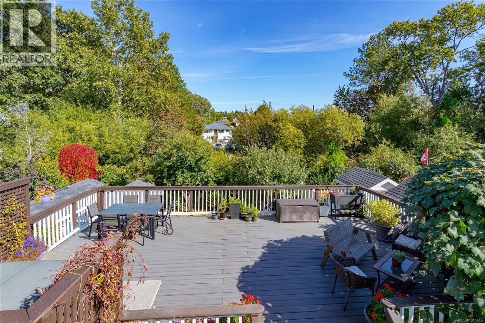  3305 Wordsworth Street, Saanich