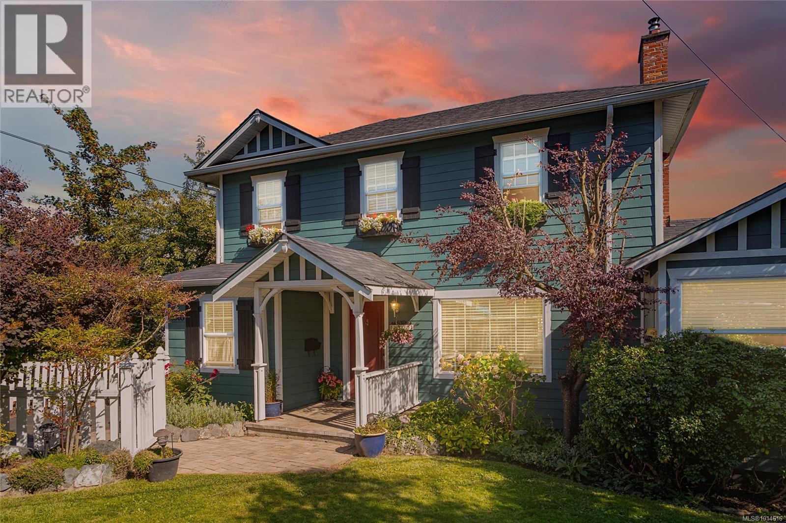  3305 Wordsworth Street, Saanich