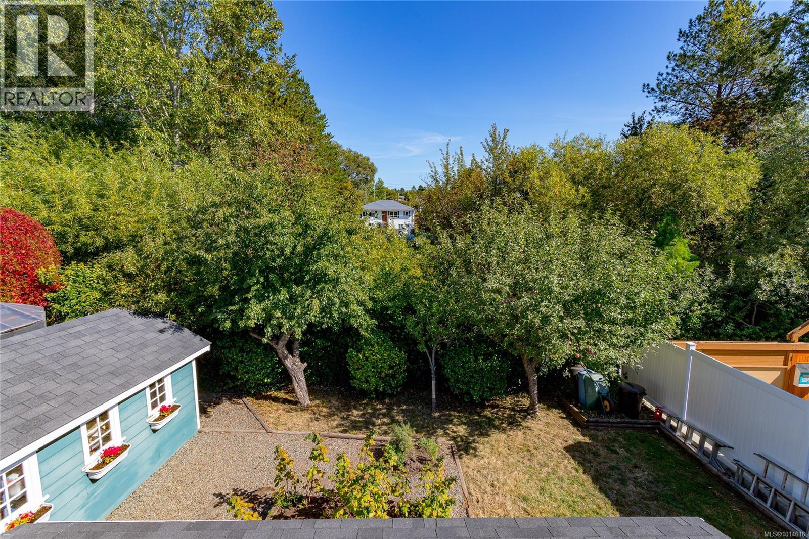  3305 Wordsworth Street, Saanich