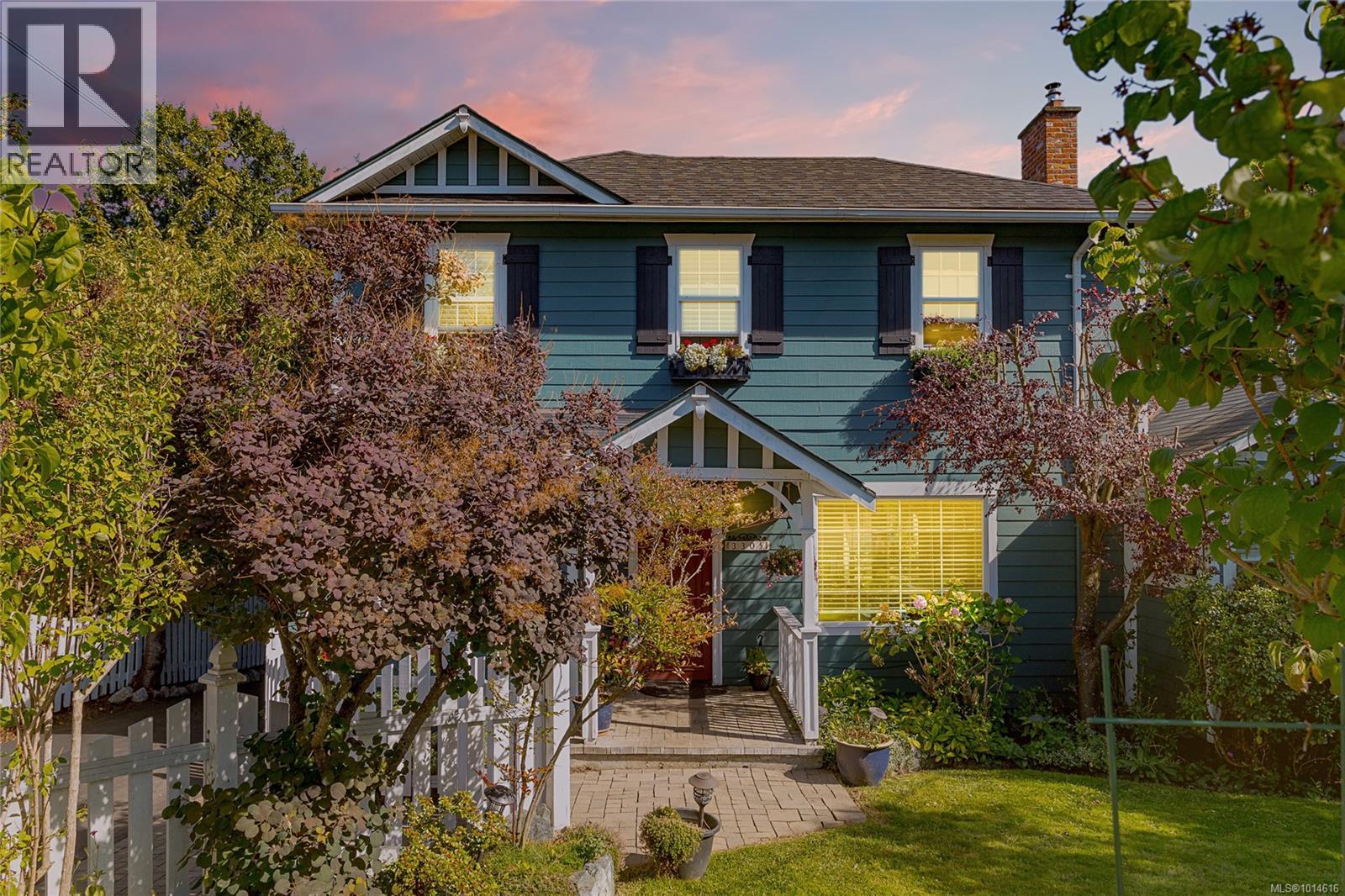  3305 Wordsworth Street, Saanich