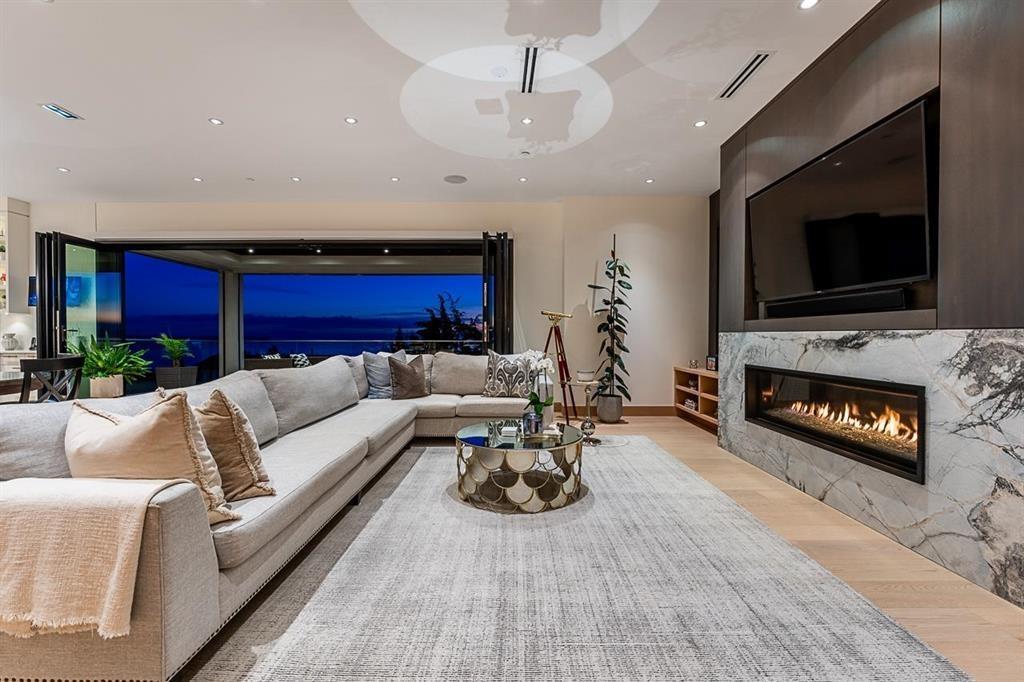 14448 BLACKBURN CRESCENT, White Rock