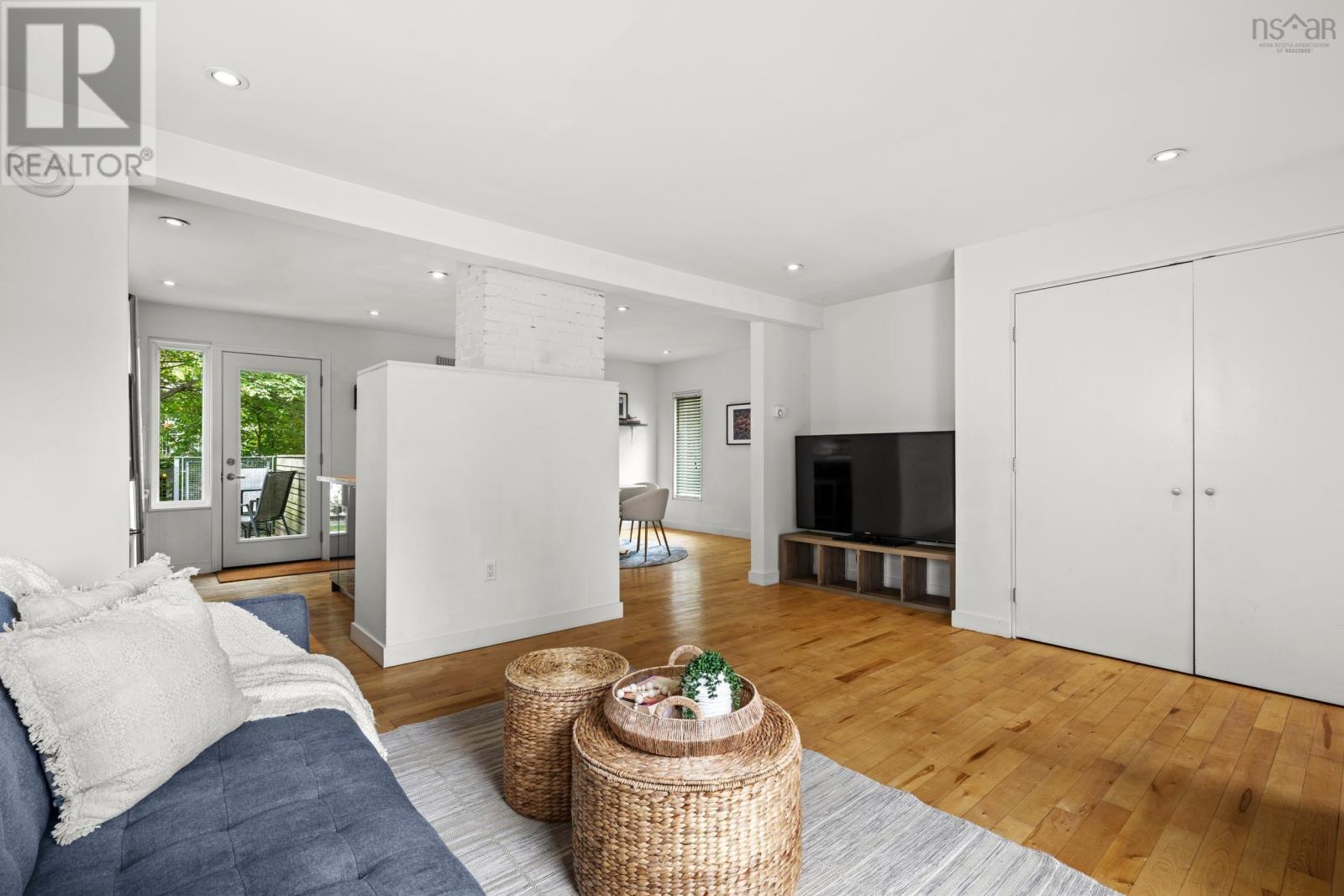 Property 16 of 44 of 6168 6170 North Street