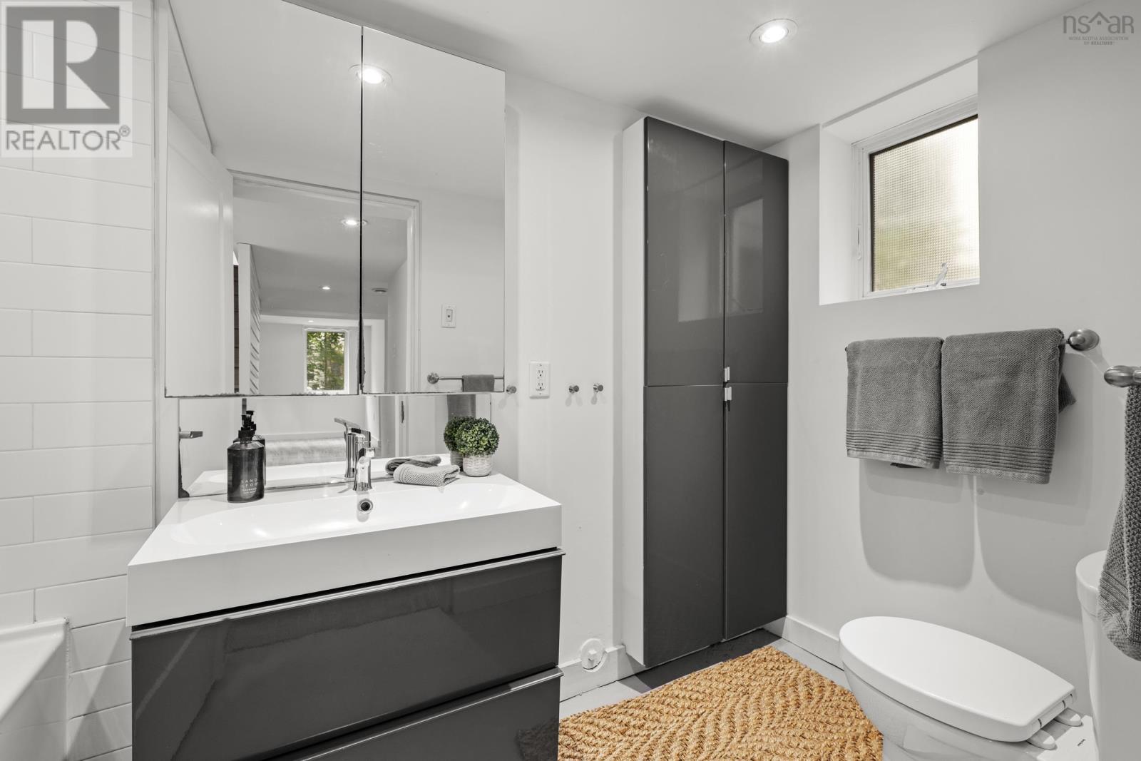 Property 27 of 44 of 6168 6170 North Street