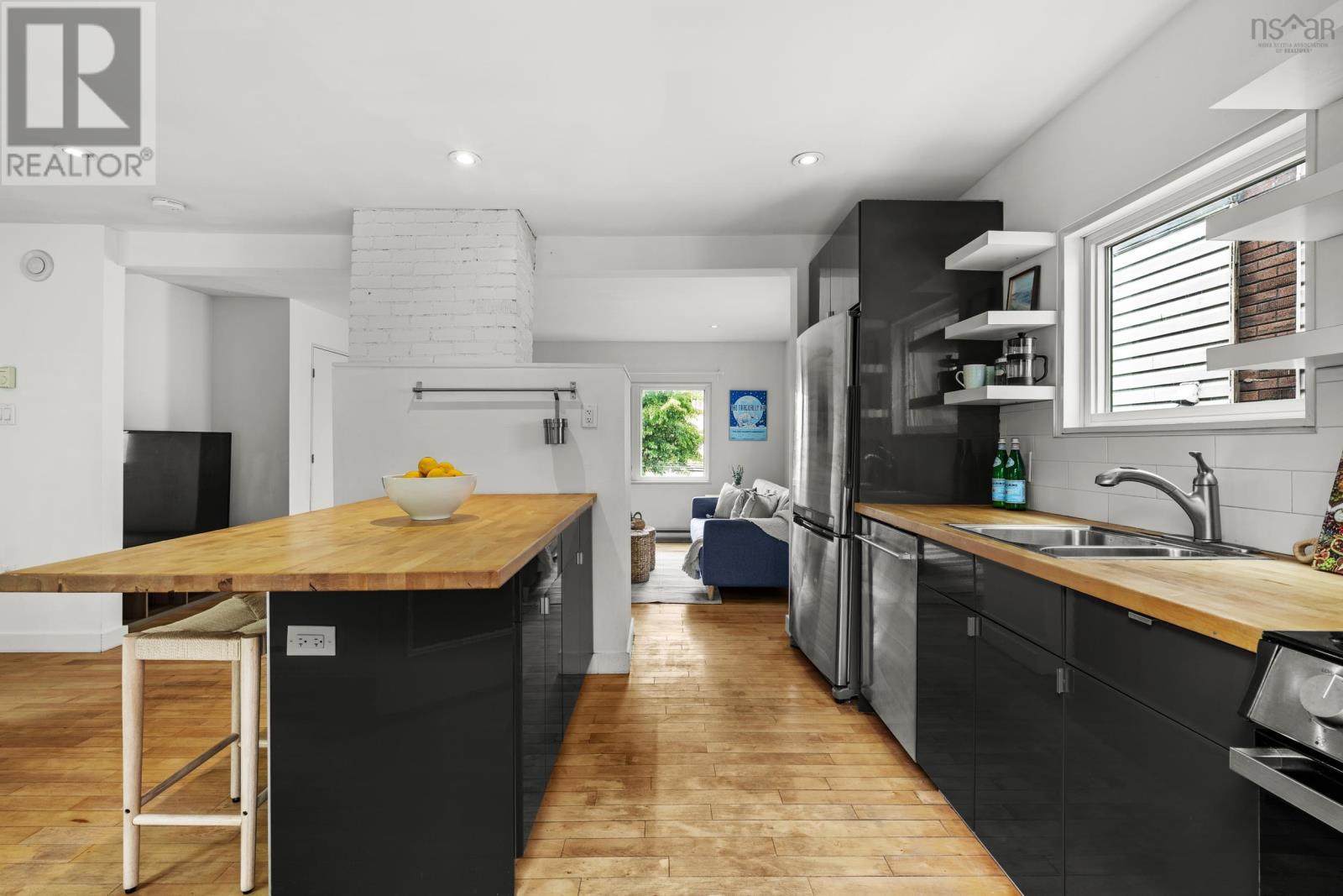 Property 20 of 44 of 6168 6170 North Street