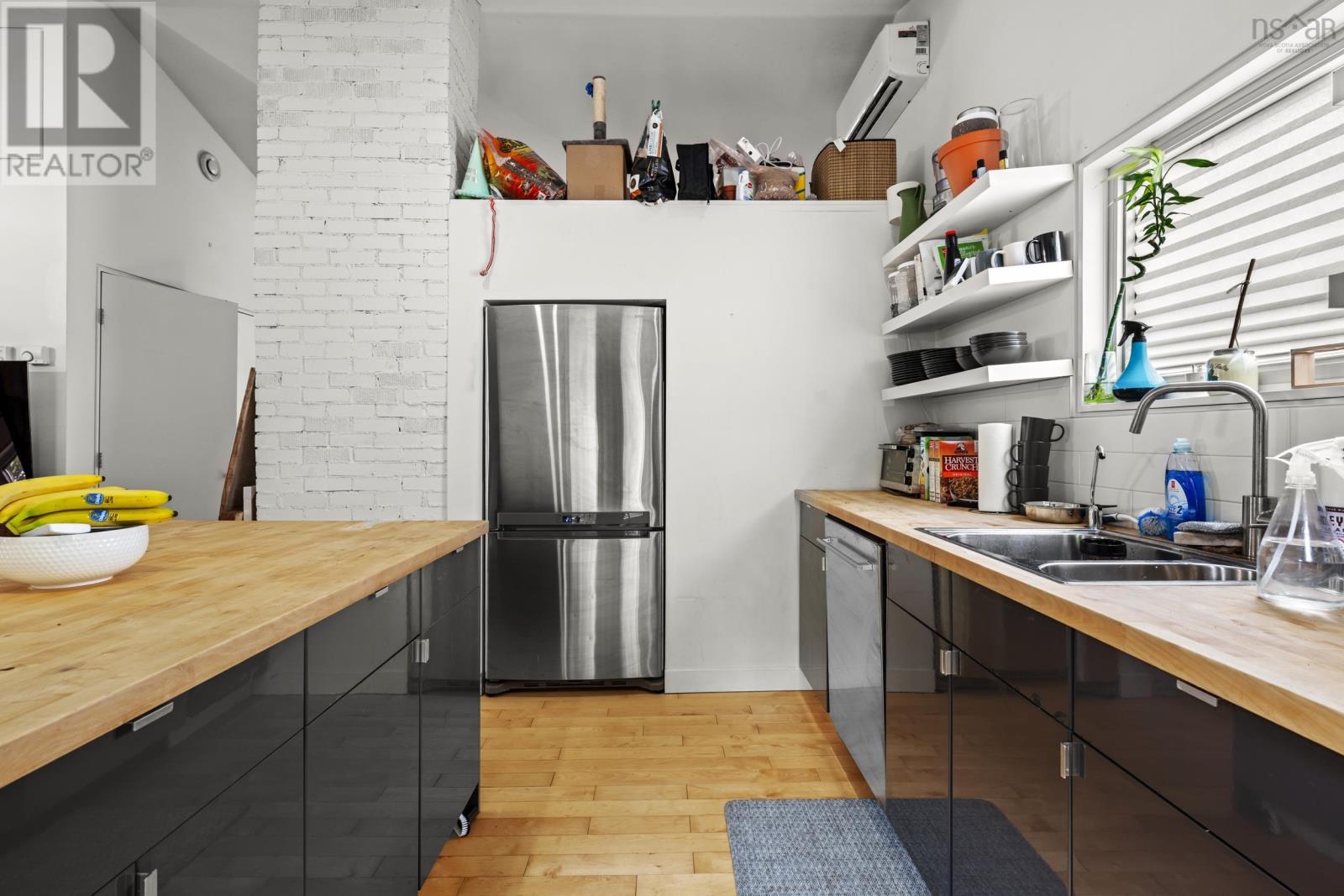 Property 40 of 44 of 6168 6170 North Street