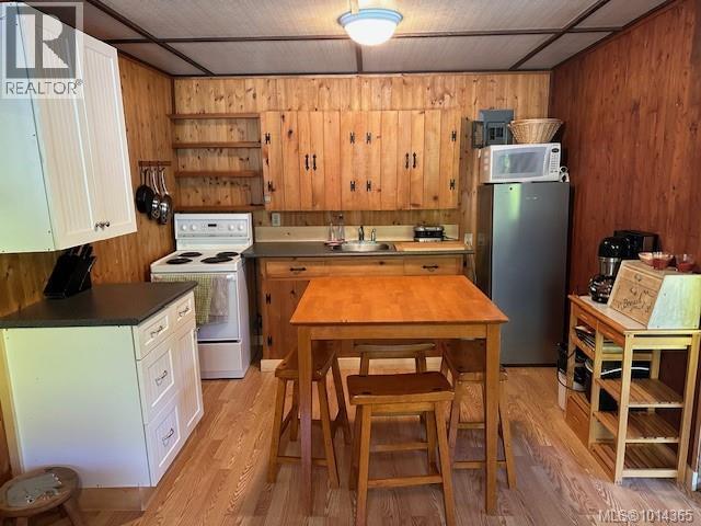 3 8290 Sa-seen-os Rd, Youbou