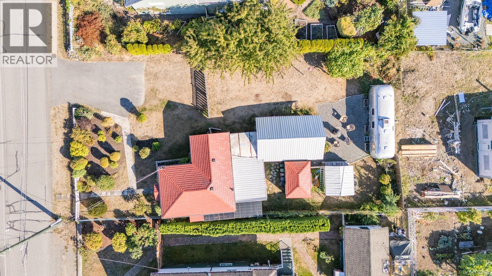 9885 WILLOW St, Chemainus