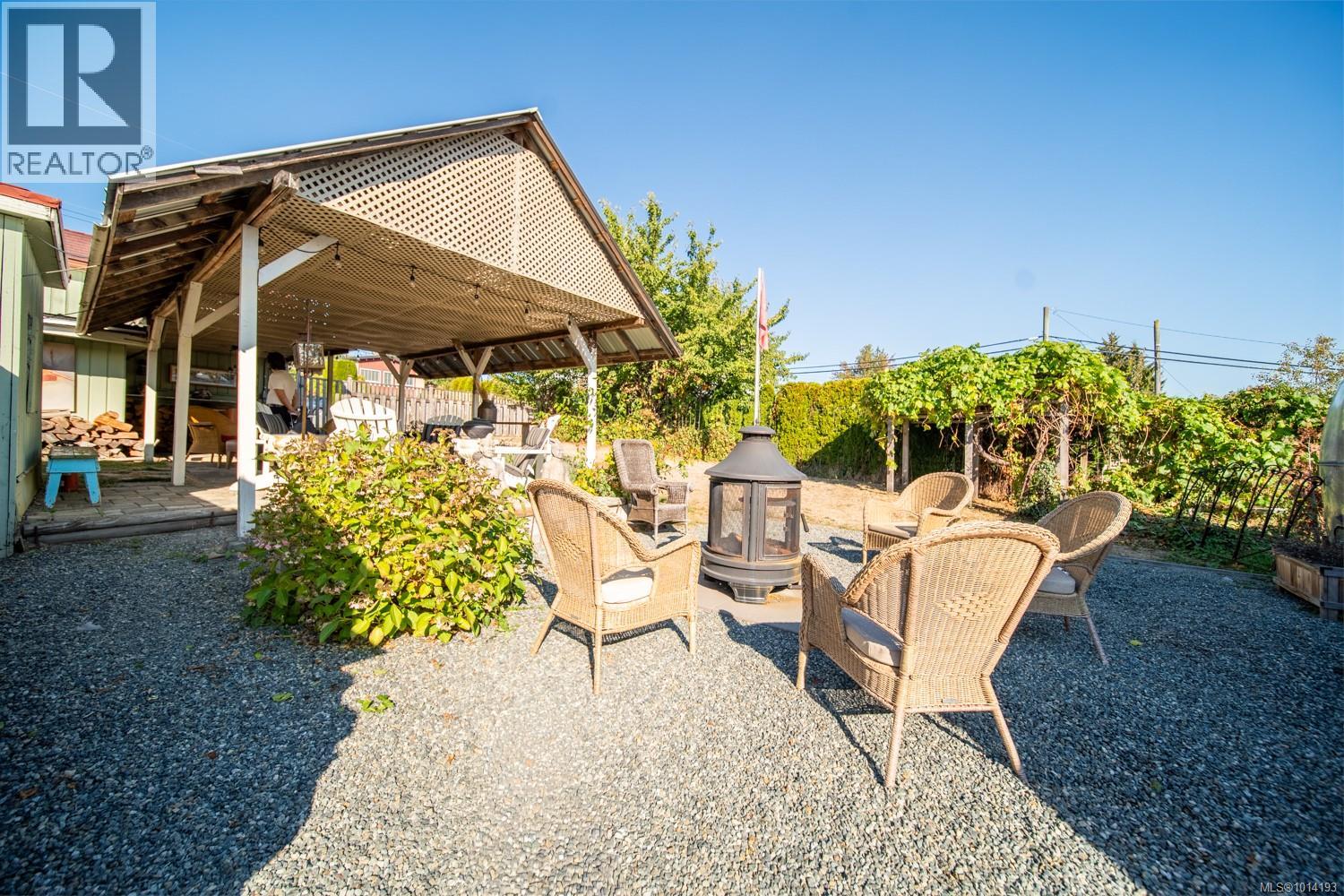 9885 WILLOW St, Chemainus