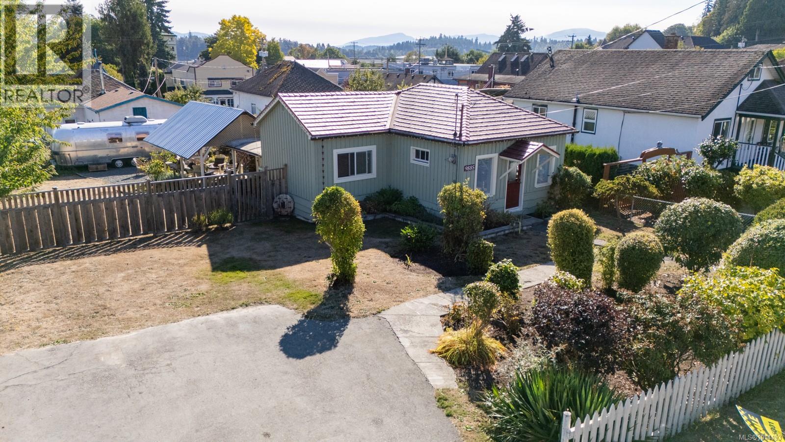 9885 WILLOW St, Chemainus