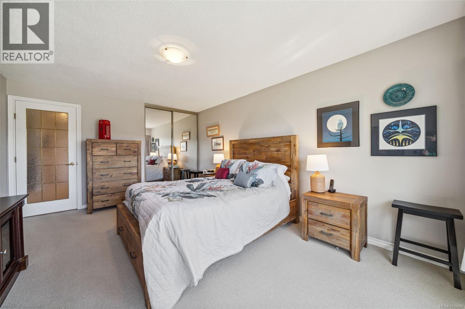 305 10461 Resthaven Dr, Sidney