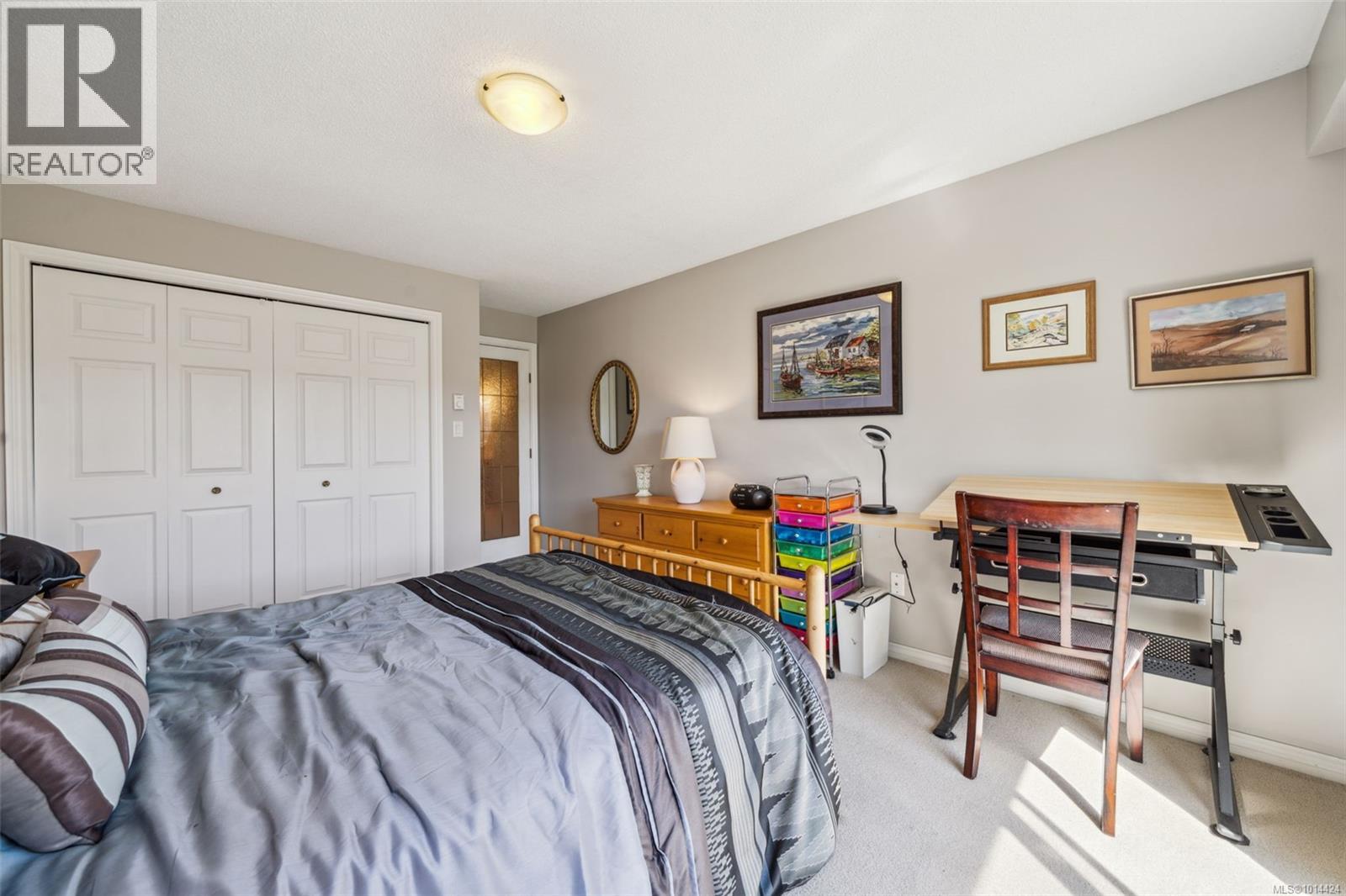 305 10461 Resthaven Dr, Sidney