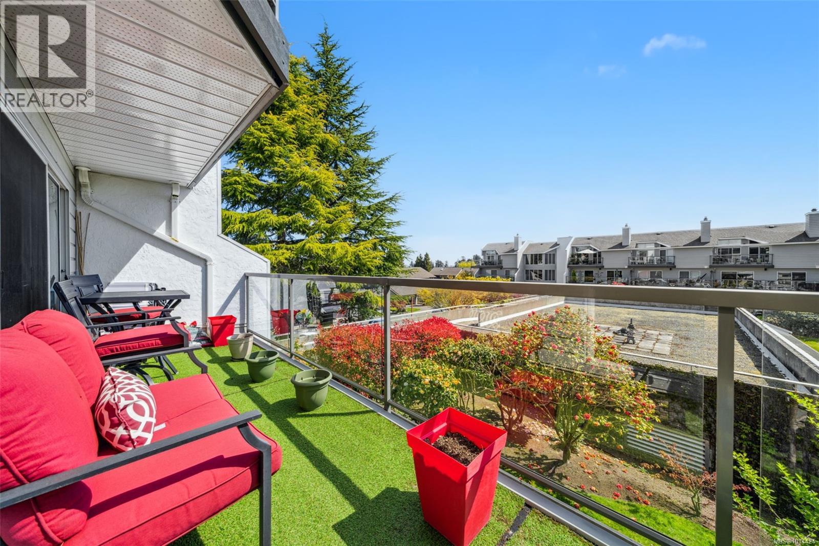 305 10461 Resthaven Dr, Sidney