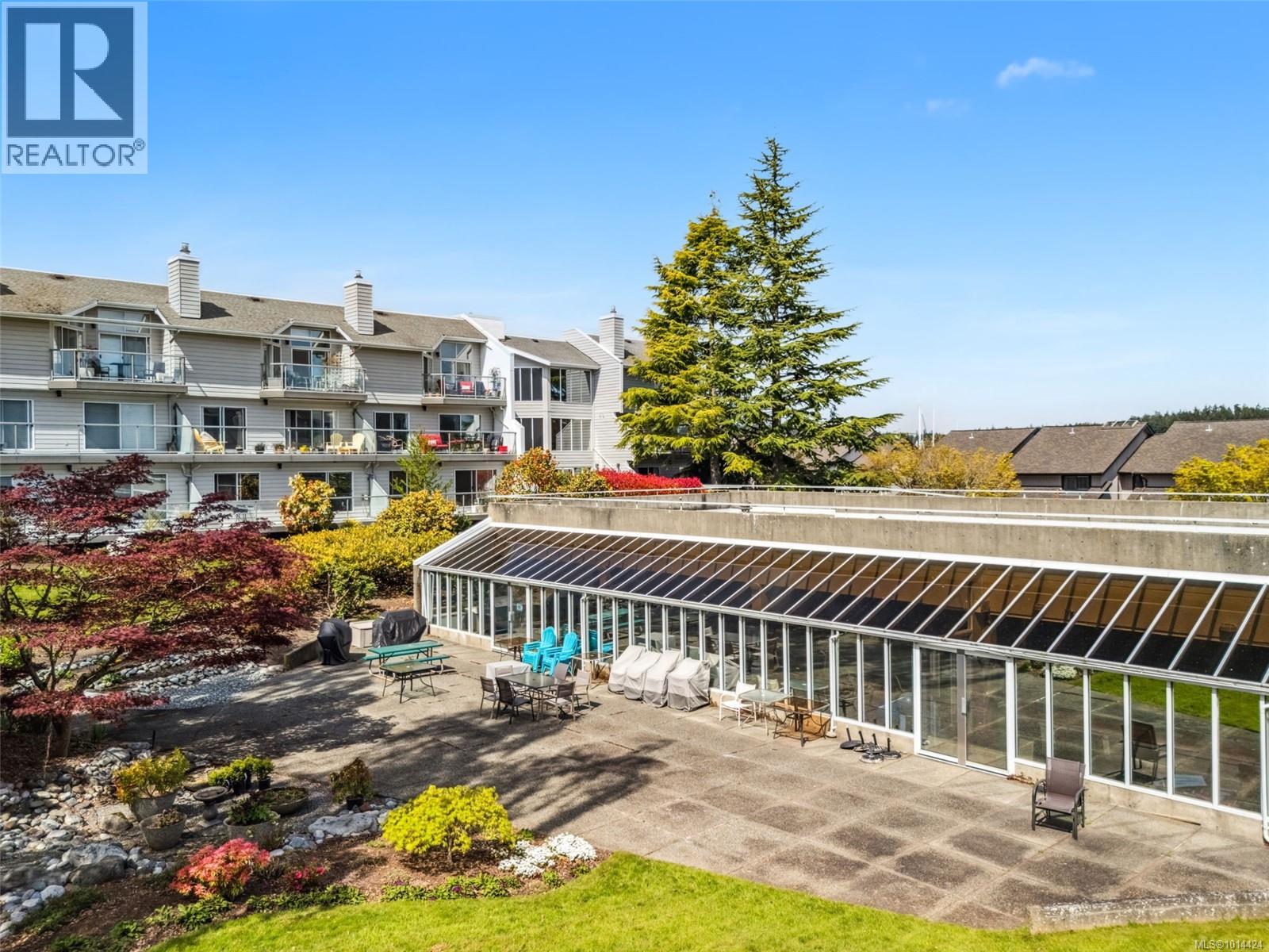 305 10461 Resthaven Dr, Sidney
