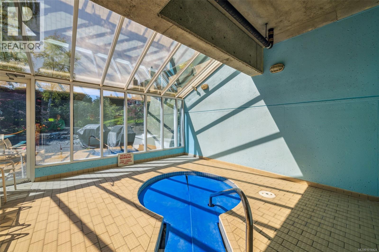 305 10461 Resthaven Dr, Sidney