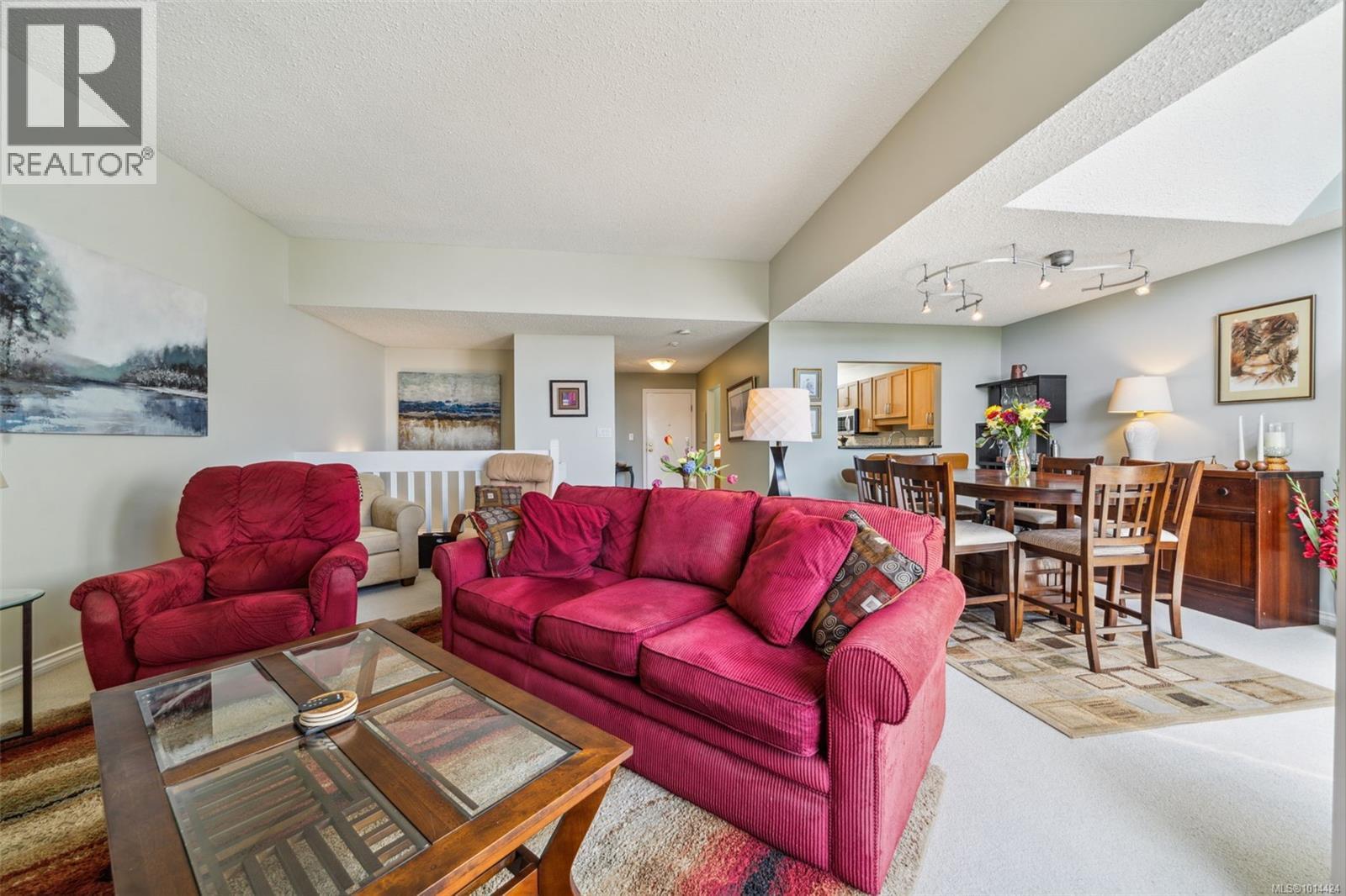 305 10461 Resthaven Dr, Sidney