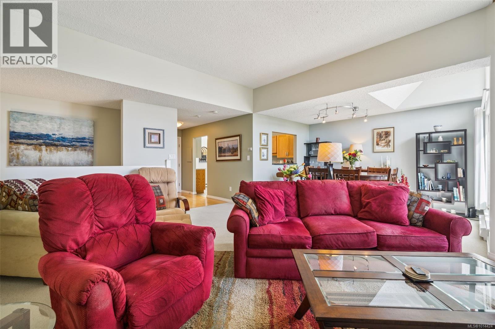 305 10461 Resthaven Dr, Sidney