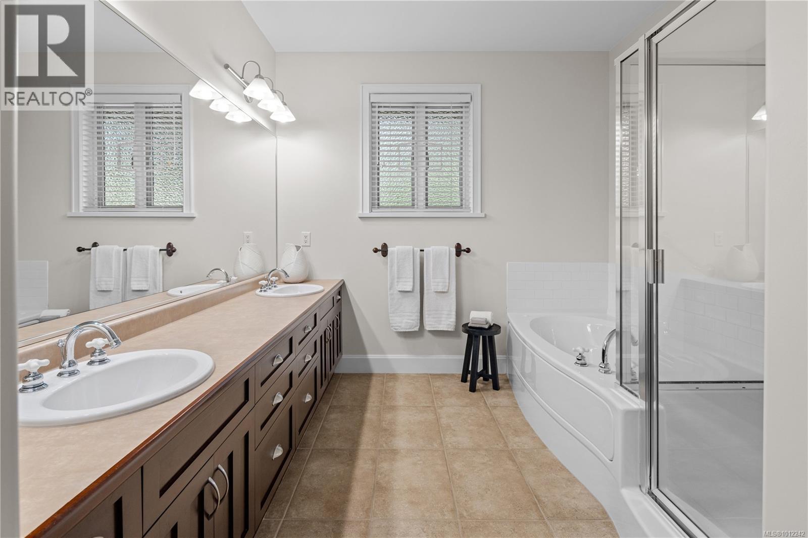 4520 Limerick Lane, Saanich