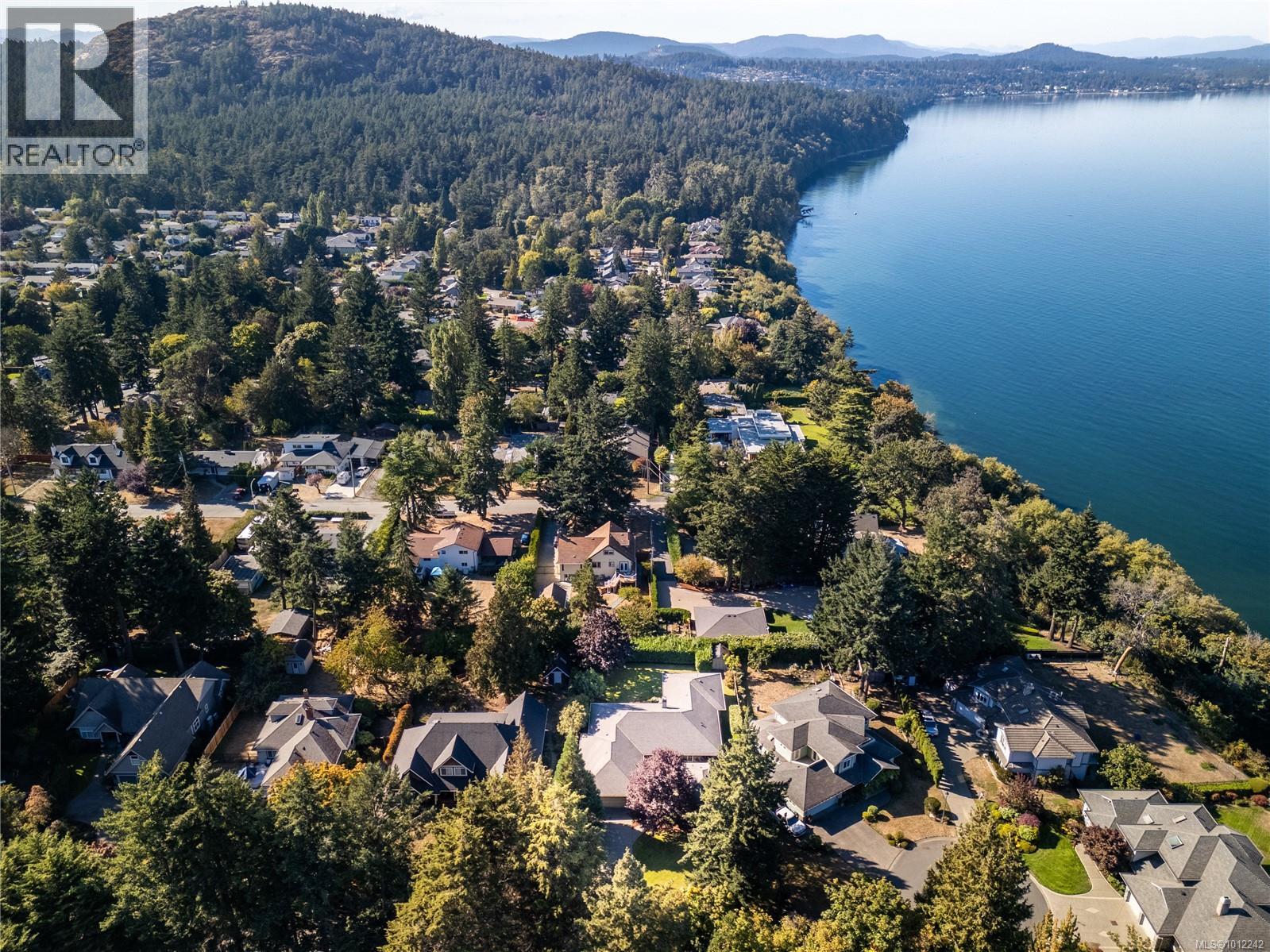 4520 Limerick Lane, Saanich