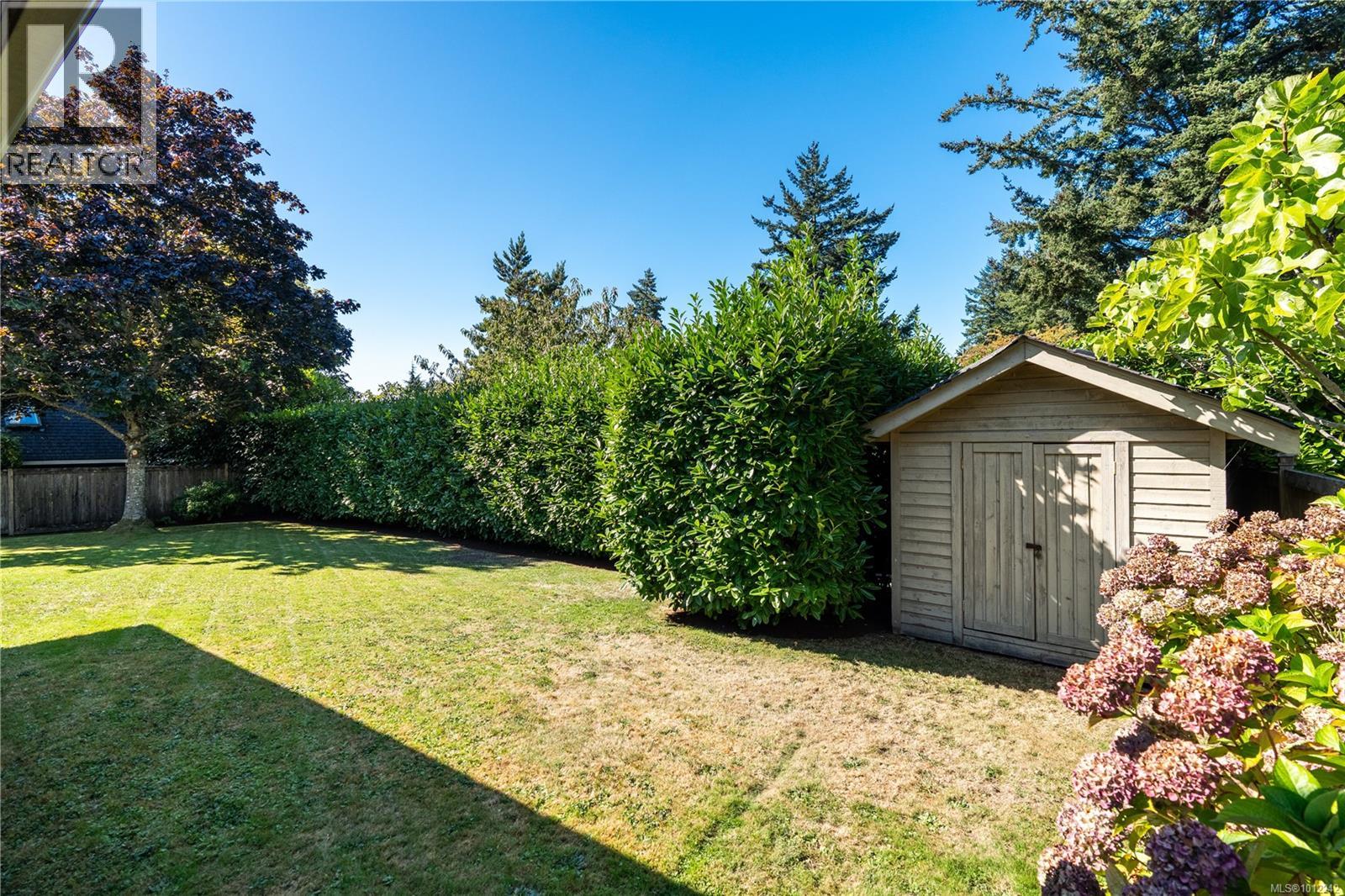 4520 Limerick Lane, Saanich