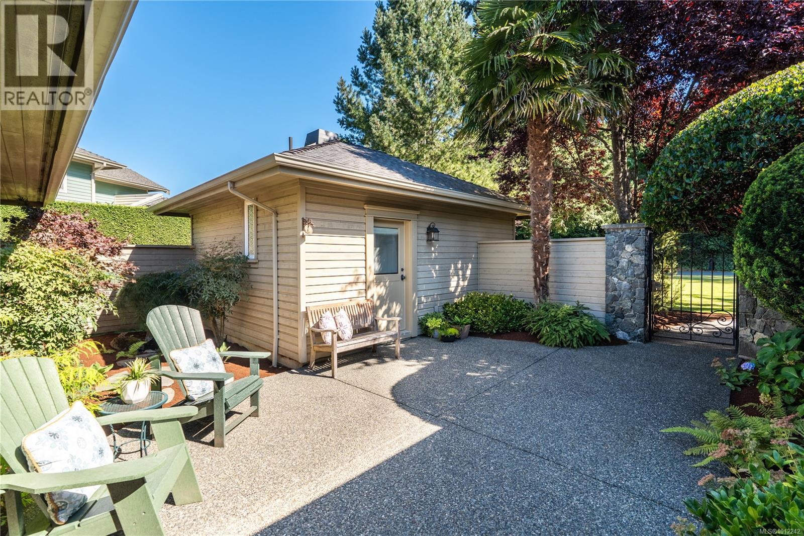 4520 Limerick Lane, Saanich