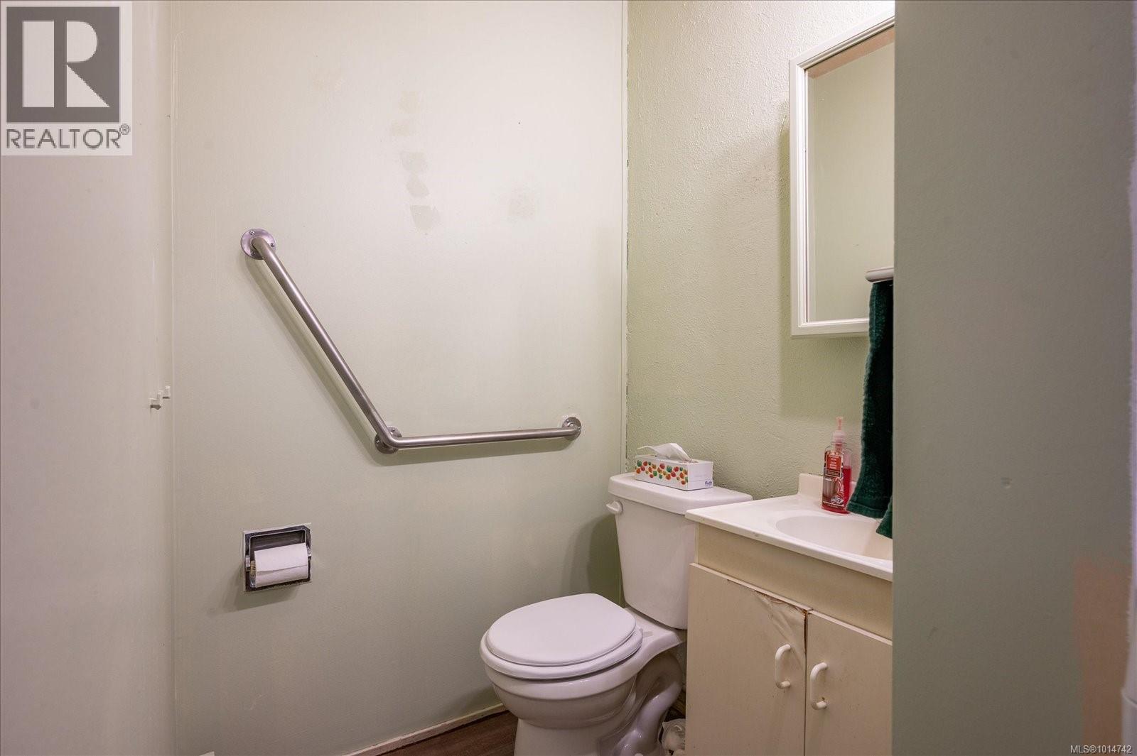 2 1656 Meredith Rd, Nanaimo