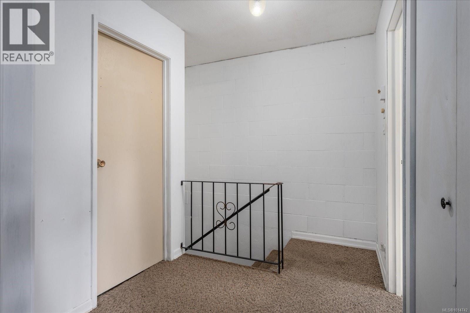 2 1656 Meredith Rd, Nanaimo