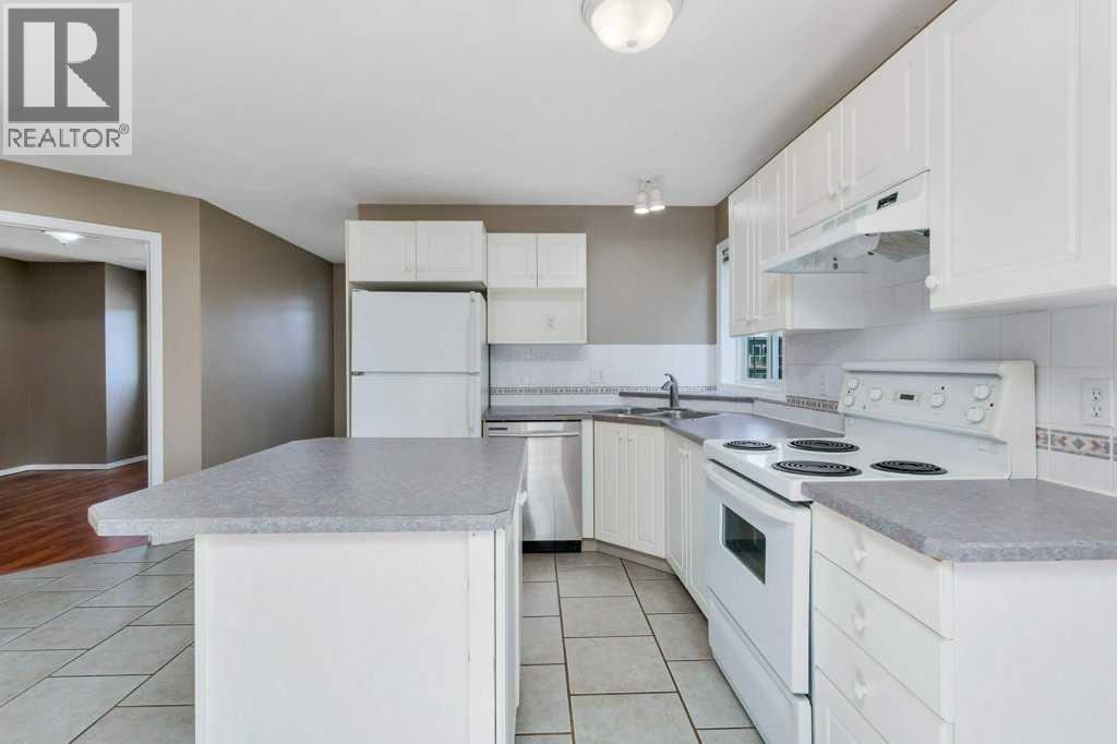 5220 50A Avenue, Sylvan Lake